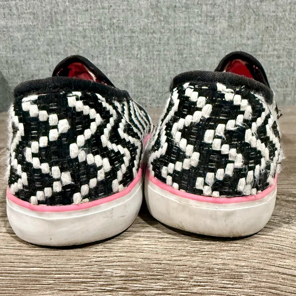 Girls Cat & Jack slip on embroidered shoes. Gently used, overall good condition.